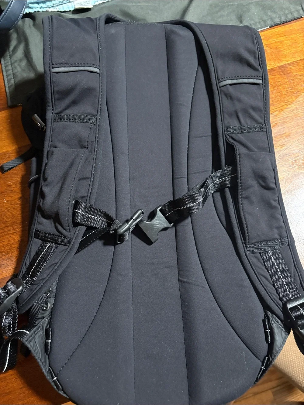 RARE Lululemon Run All Day Backpack 13L - Black/Polka Dot
